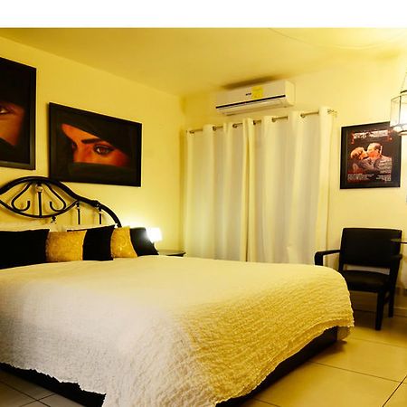 Bed and Breakfast Casa Amapola Manila Тагиг Экстерьер фото